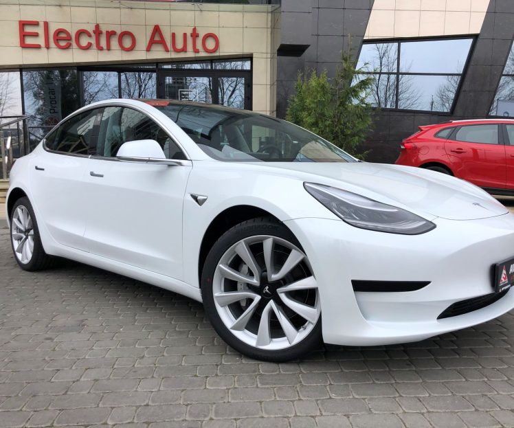Электромобиль Tesla Model 3 Long Range White
